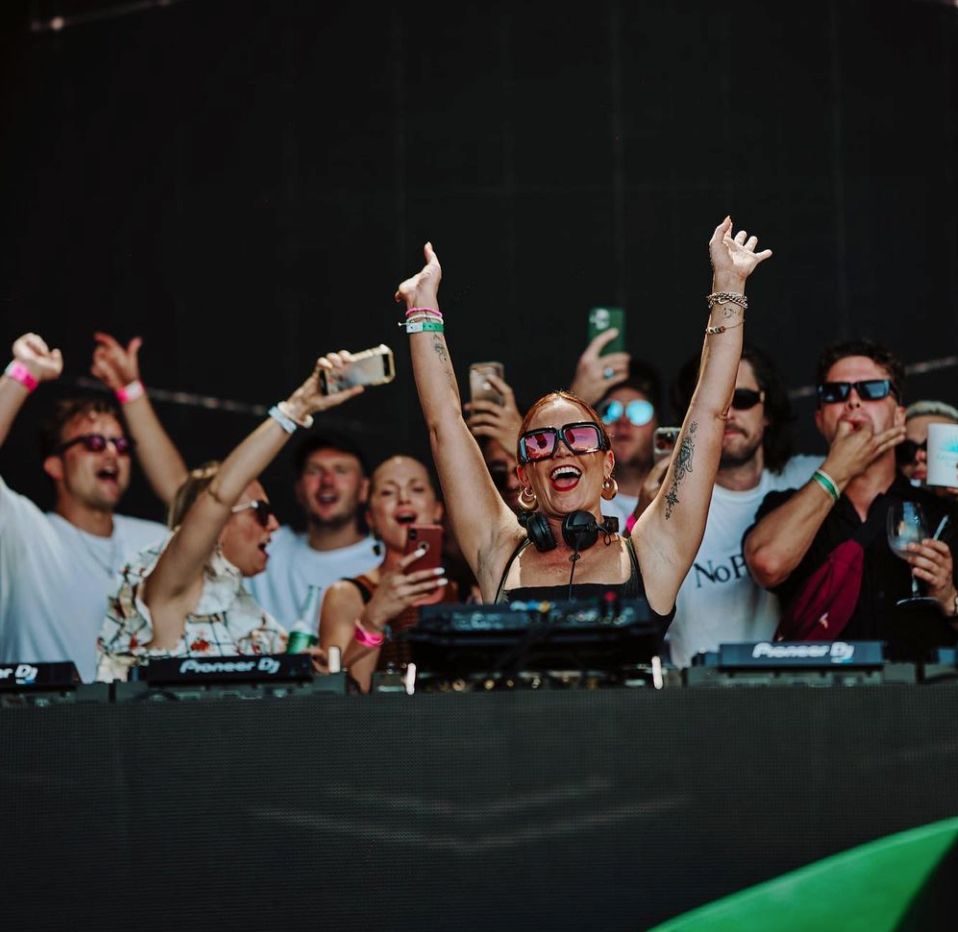 DJ Arielle Free Playing at a nightclub